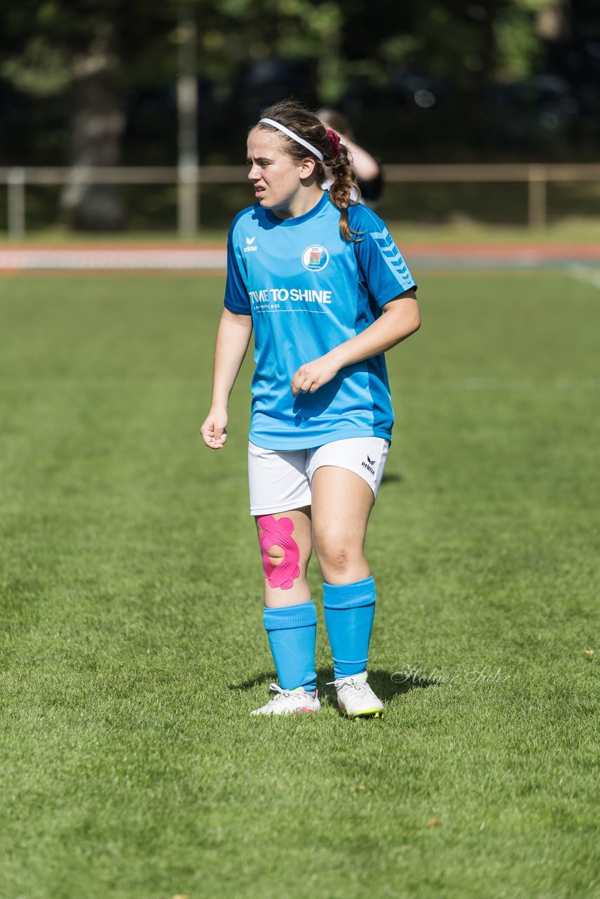 Bild 212 - wBJ VfL Pinneberg - Germania Schnelsen : Ergebnis: 15:1